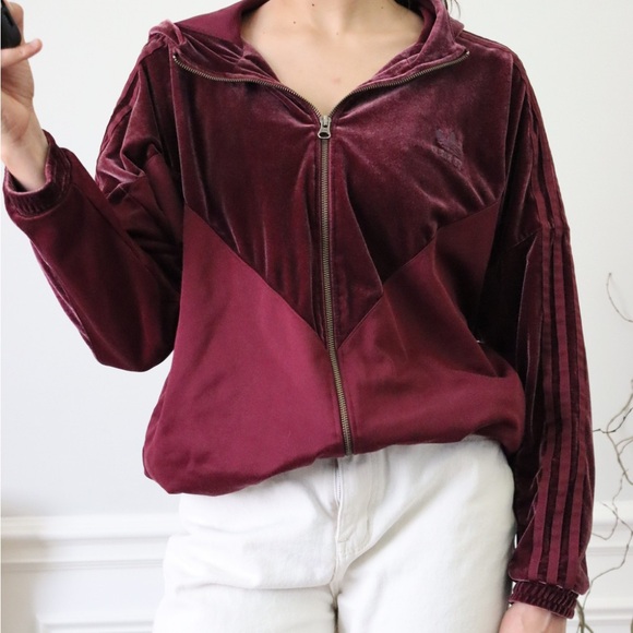 Adidas Trefoil Velour Track Jacket Hooded Womens Medium Burgundy Maroon Full Zip - Picture 1 of 3